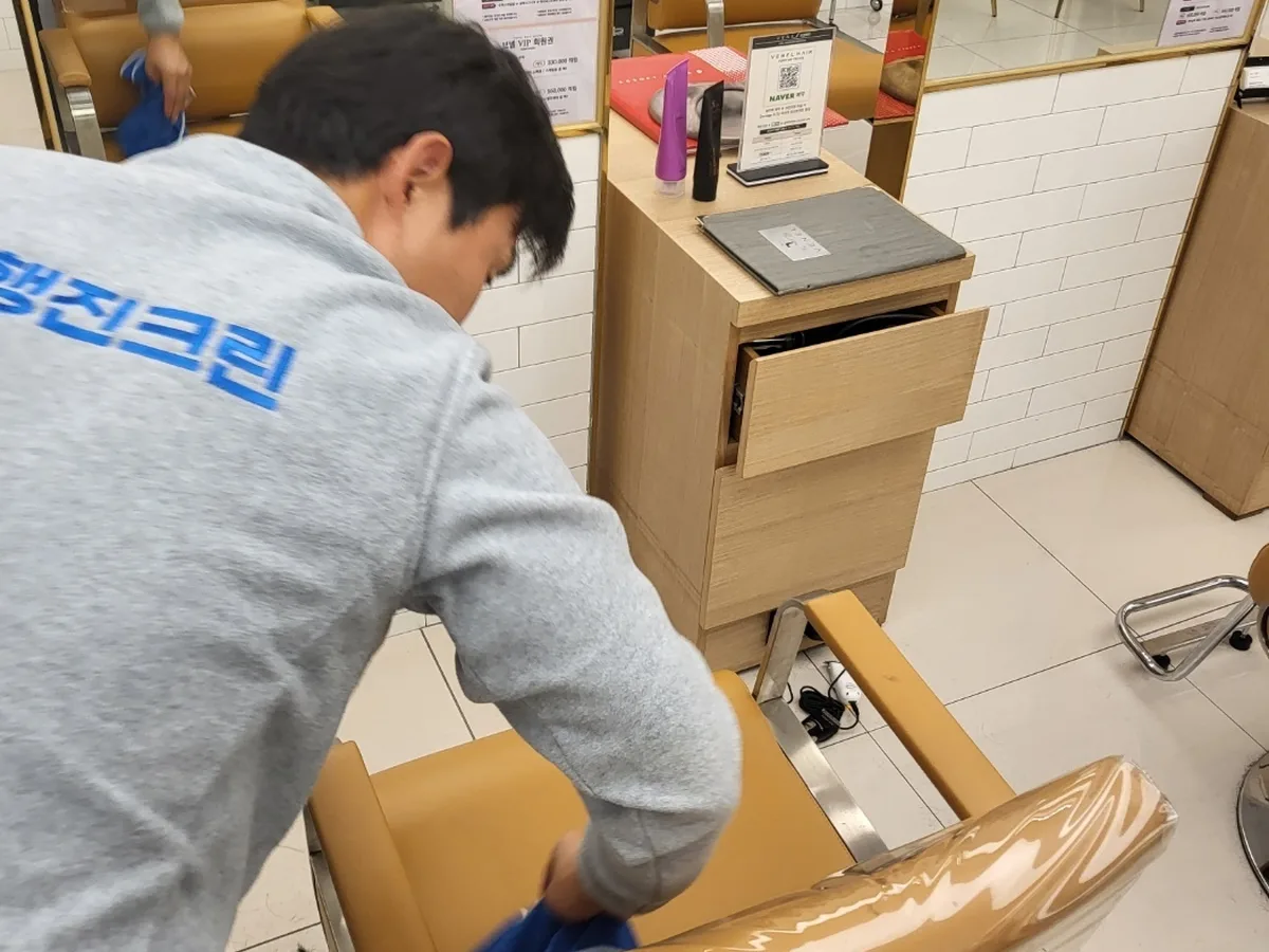 구미시 거의동 미용실 복도·대기 동선 야간 위생청소 사례 - 행진크린
