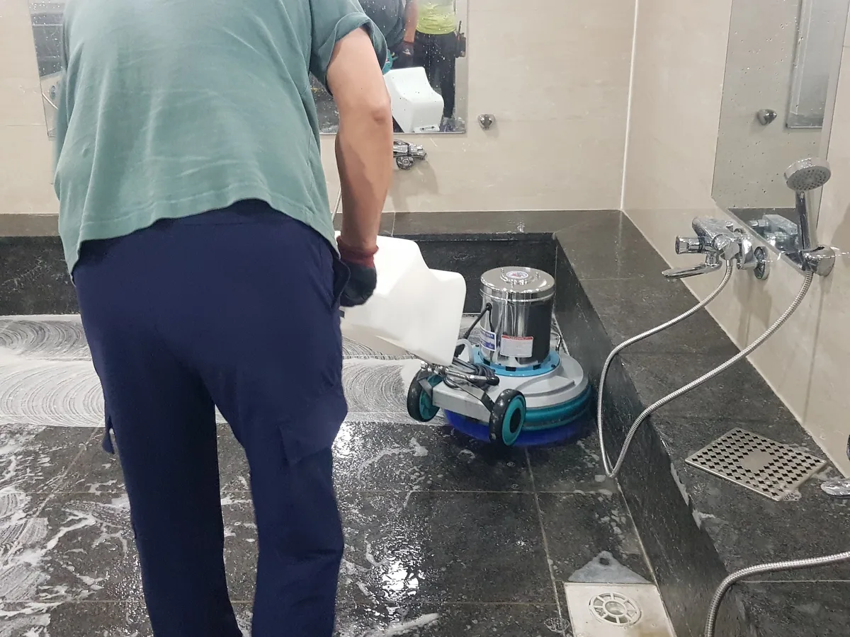 울릉군 북면 찜질방 수전·샤워기 건식 사우나 위생청소 사례 - 행진크린